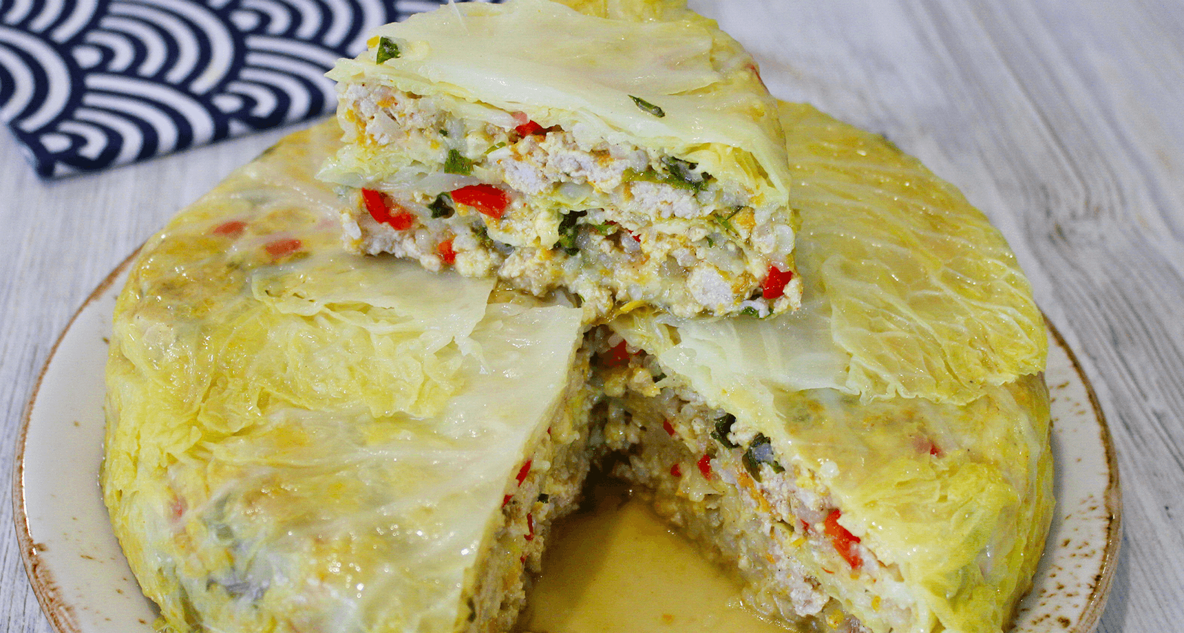 Шарлотка с капустой